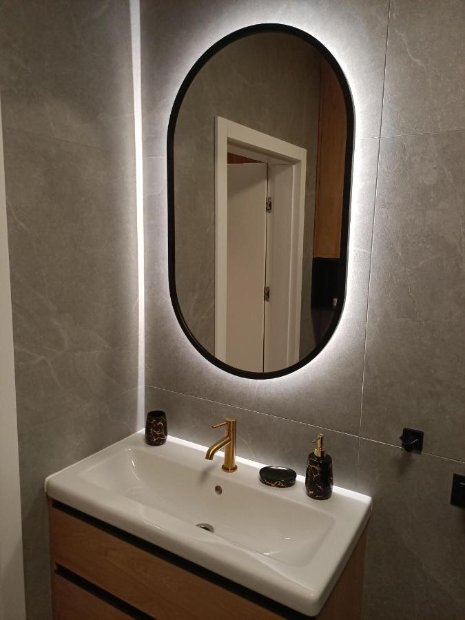 Apartament Maris Gdynia - Srodmiescie - Klimatyzacja - Prywatny Parking Bagian luar foto